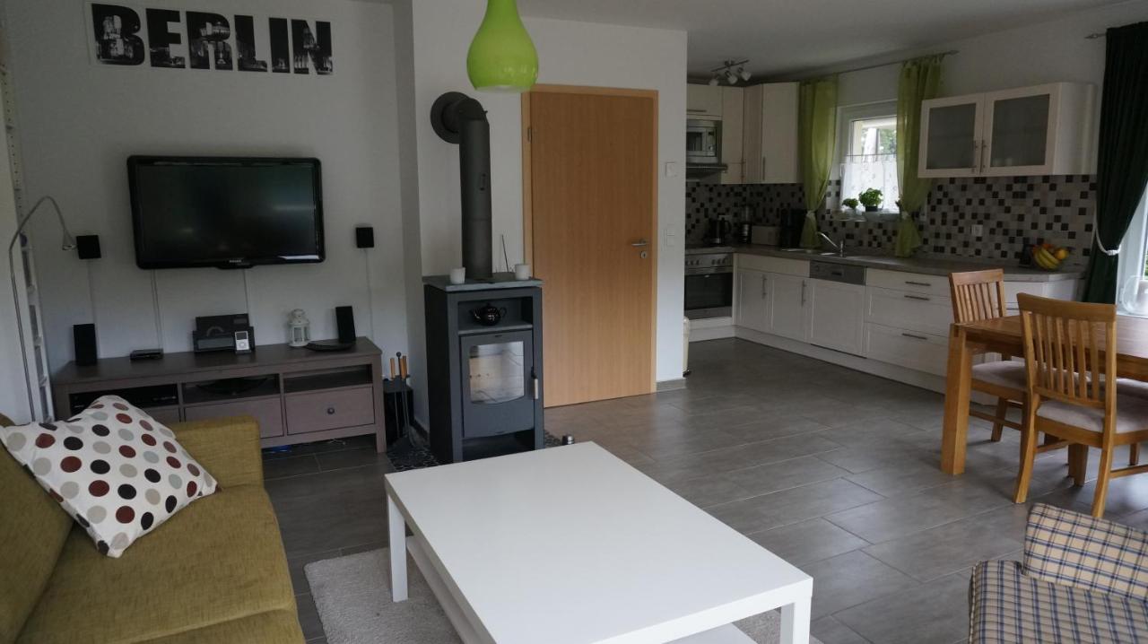 Lakeside House Strasen Wesenberg Exterior foto